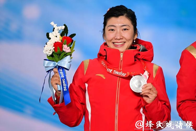 徐梦桃、孙佳旭获世界杯赛季总冠军 徐梦桃、孙佳旭获世界杯赛季总冠军